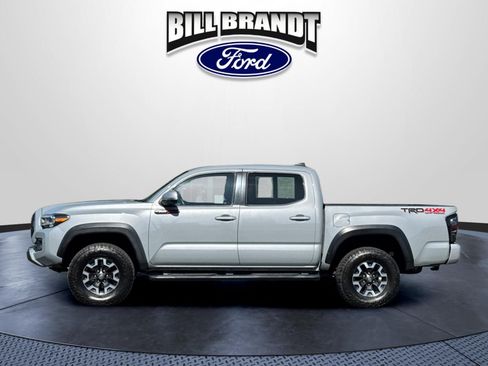 Used 2021 Toyota Tacoma TRD Off-Road w/ TRD Premium Off Road Package AWD/4WD image 6