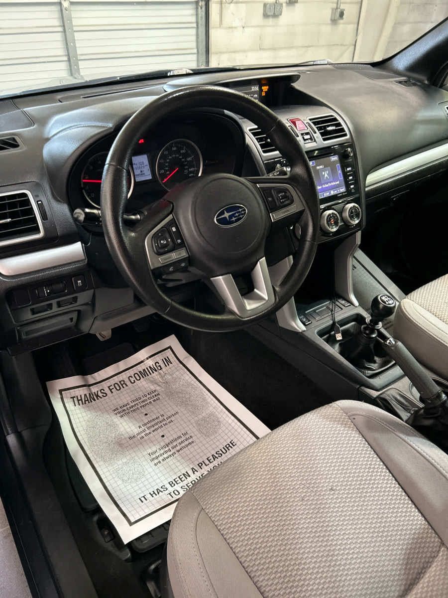 Used 2017 Subaru Forester 2.5i Premium AWD/4WD image 10