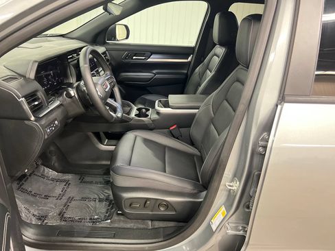 Certified 2026 GMC Terrain Elevation w/ Elevation Premium Package AWD/4WD image 13