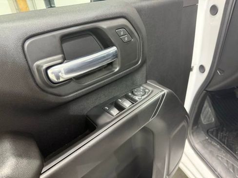 Certified 2025 Chevrolet Silverado 2500 Custom w/ Custom Value Package image 10