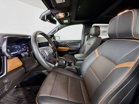 Used 2024 GMC Canyon AT4 w/ AT4 Premium Package AWD/4WD image 22
