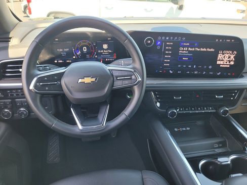 Used 2025 Chevrolet Tahoe LT AWD/4WD image 19