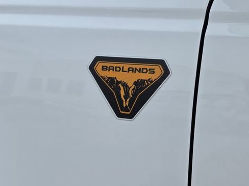 Certified 2025 Ford Bronco Badlands image 32