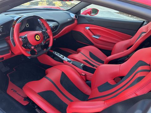Used 2022 Ferrari F8 Tributo image 15