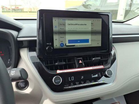 Used 2026 Toyota Corolla Cross LE image 16