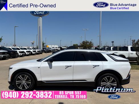 Used 2024 Cadillac Lyriq Sport RWD image 2