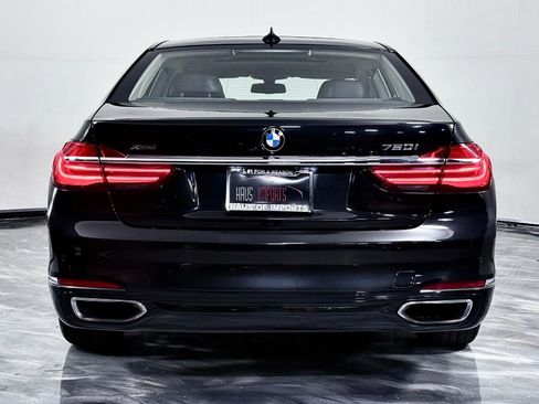 Used 2017 BMW 750i xDrive image 8
