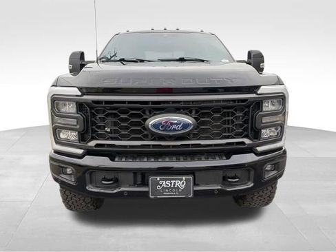 Used 2024 Ford F250 Lariat w/ Lariat Ultimate Package image 2