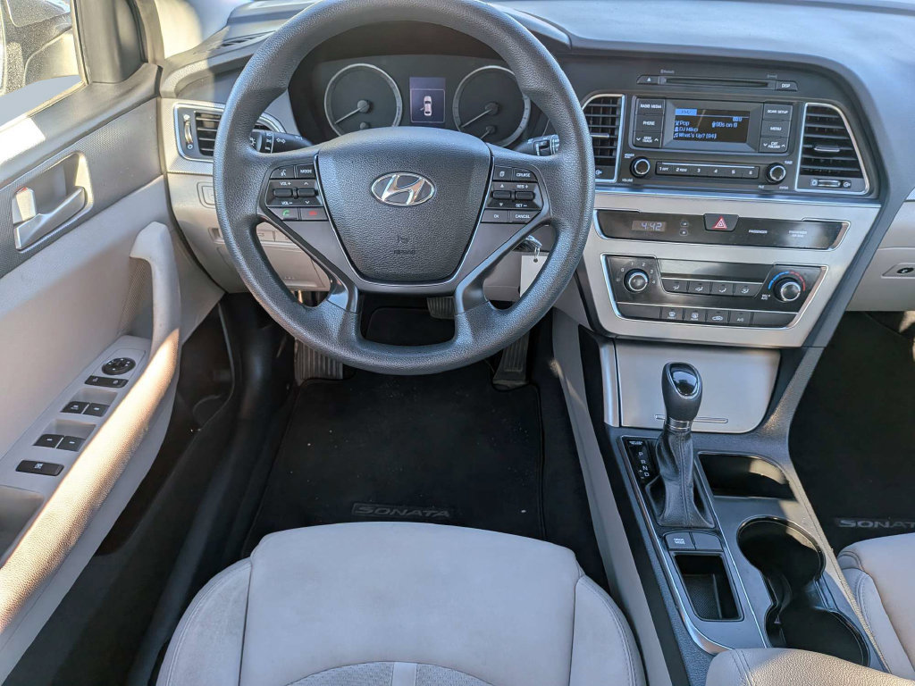 Used 2015 Hyundai Sonata SE FWD image 19