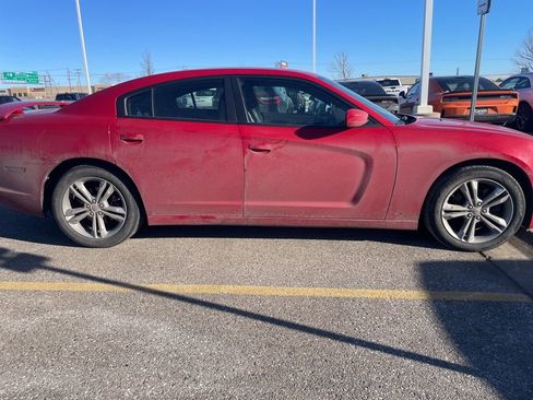 Used 2013 Dodge Charger SXT image 2