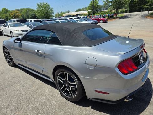 Used 2020 Ford Mustang Premium RWD image 7