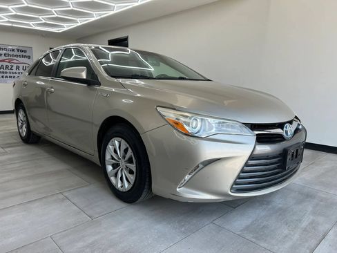 Used 2016 Toyota Camry LE FWD image 5