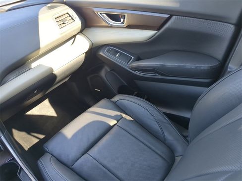 Used 2022 Subaru Ascent Touring image 16