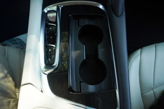 Used 2024 Buick Enclave Essence FWD image 14