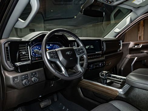 Used 2023 Chevrolet Silverado 1500 RST image 17