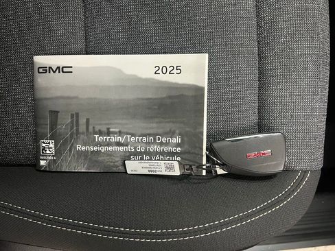 New 2025 GMC Terrain Elevation image 31