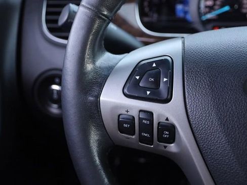 Used 2014 Ford Taurus Limited w/ Equipment Group 301A image 12