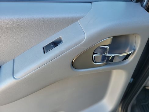 Used 2019 Nissan Frontier SV image 20