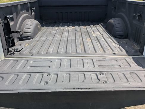 Used 2022 Ford F250 XL w/ Power Equipment Group AWD/4WD image 5
