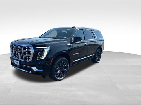 New 2026 GMC Yukon Denali w/ Denali Reserve Package AWD/4WD image 1