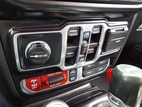 Certified 2022 Jeep Wrangler Unlimited Rubicon w/ Cold Weather Group AWD/4WD image 10