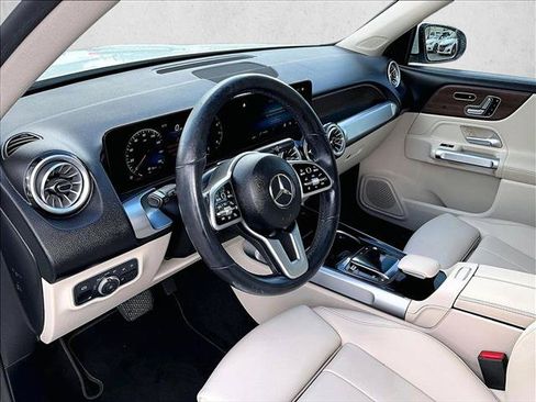 Used 2023 Mercedes-Benz C 300 Cabriolet image 13