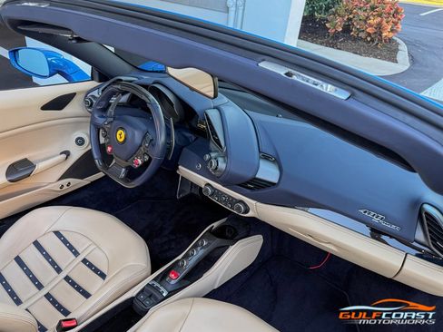 Used 2017 Ferrari 488 Spider image 34