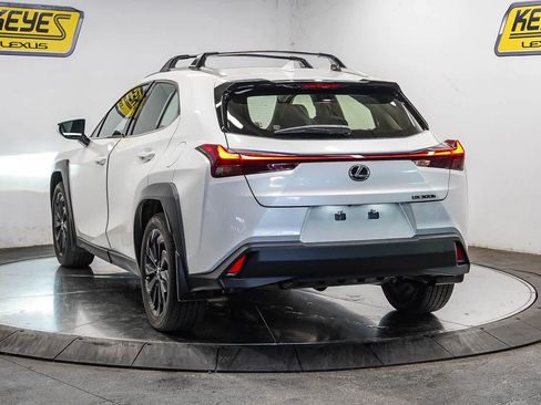 Used 2025 Lexus UX 300h FWD w/ Accessory Package (Z2) image 2