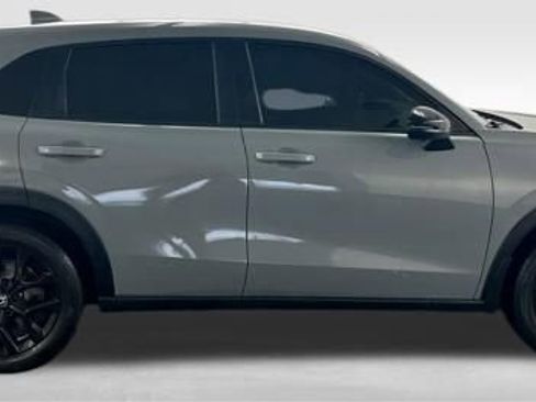 Used 2025 Honda HR-V Sport image 6