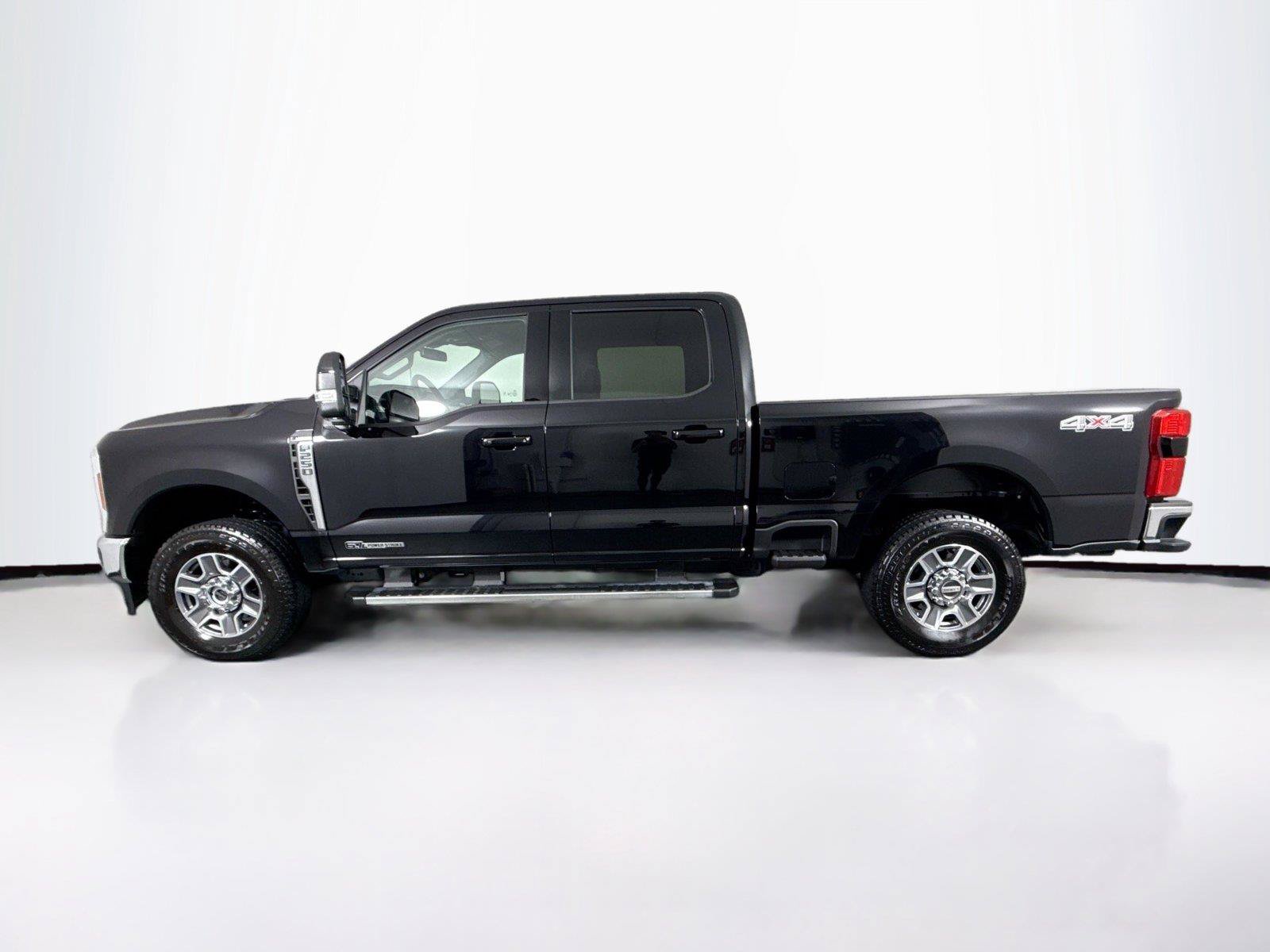 Used 2026 Ford F250 Lariat AWD/4WD image 14