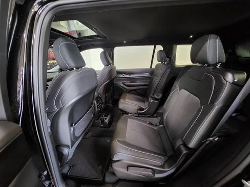 New 2025 Jeep Grand Cherokee L Laredo w/ Luxury Tech Group I image 10