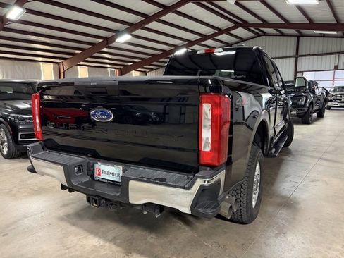Used 2025 Ford F250 XLT image 6