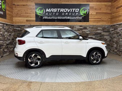 New 2026 Hyundai Venue SEL image 10