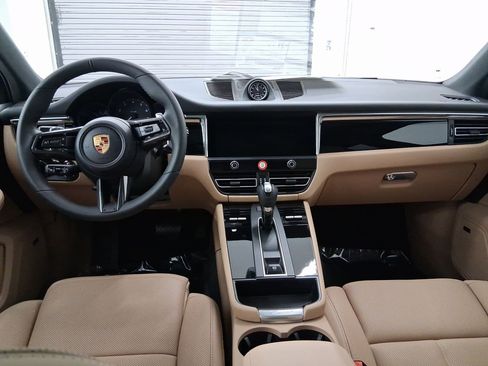 Used 2026 Porsche Macan image 15