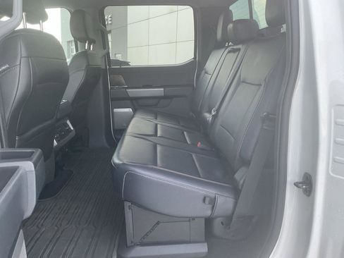 Used 2023 Ford F350 Lariat w/ Chrome Package image 25