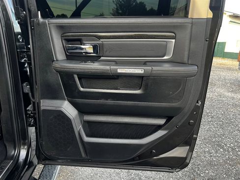 Used 2015 RAM 2500 Limited image 28