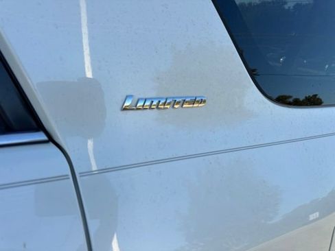 Used 2020 Toyota 4Runner Limited RWD image 10