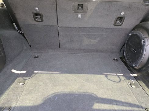 Used 2022 Jeep Wrangler Unlimited Sahara w/ LED Lighting Group AWD/4WD image 33
