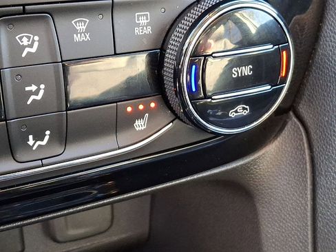 Certified 2022 Buick Encore GX Select image 19