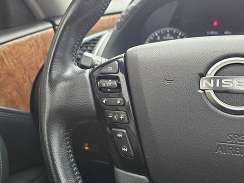 Used 2022 Nissan Armada SL w/ Captain's Chairs Package AWD/4WD image 32