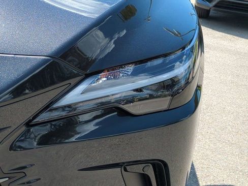 Certified 2025 Lexus RX 350 Premium w/ Accessory Package (Z1) image 10