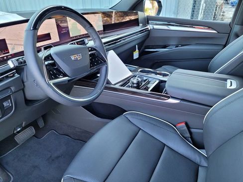 New 2025 Cadillac Escalade Premium Luxury w/ LPO, Floor Liner Package image 11