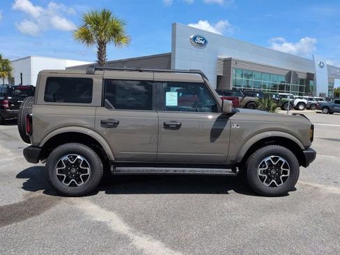 New 2026 Ford Bronco Outer Banks AWD/4WD image 3