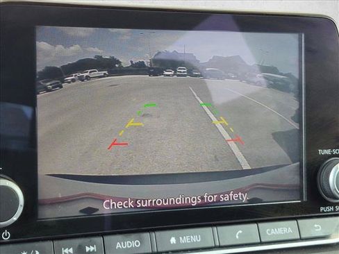 Used 2023 Nissan Rogue S FWD image 10