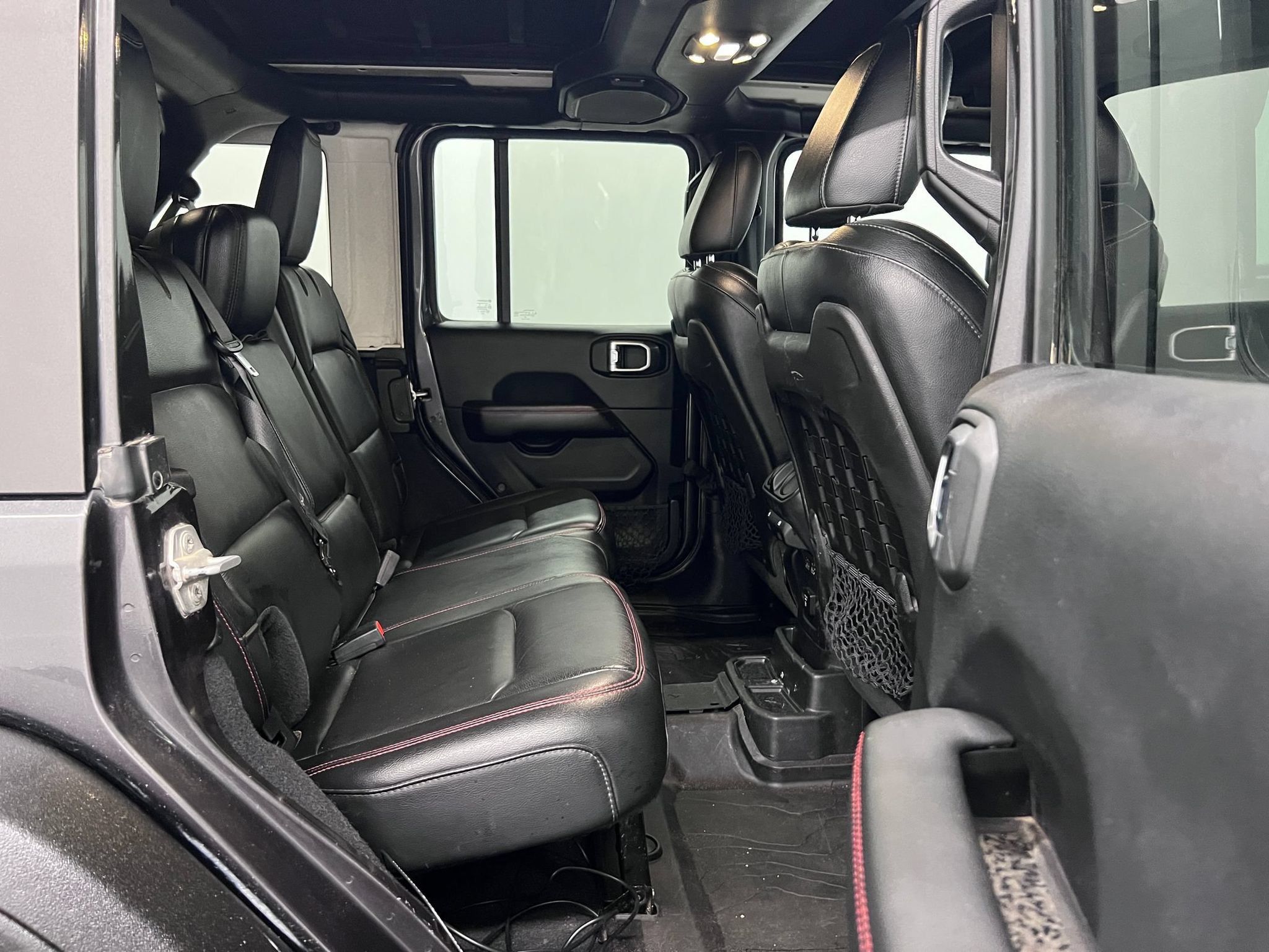 Used 2019 Jeep Wrangler Unlimited Rubicon AWD/4WD image 26