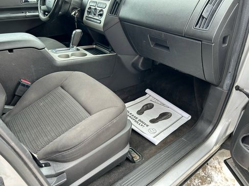 Used 2010 Ford Edge SE image 12