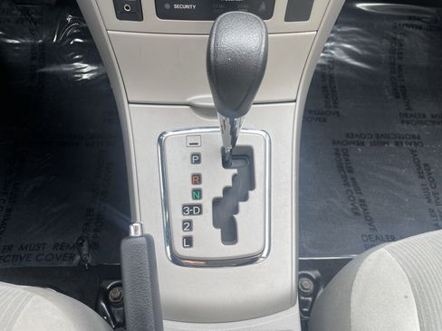 Used 2012 Toyota Corolla L image 18