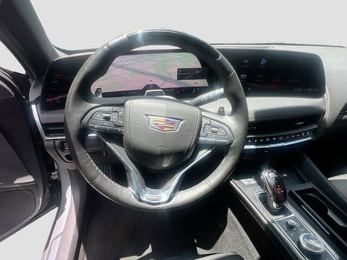 Used 2025 Cadillac CT5 V RWD image 11