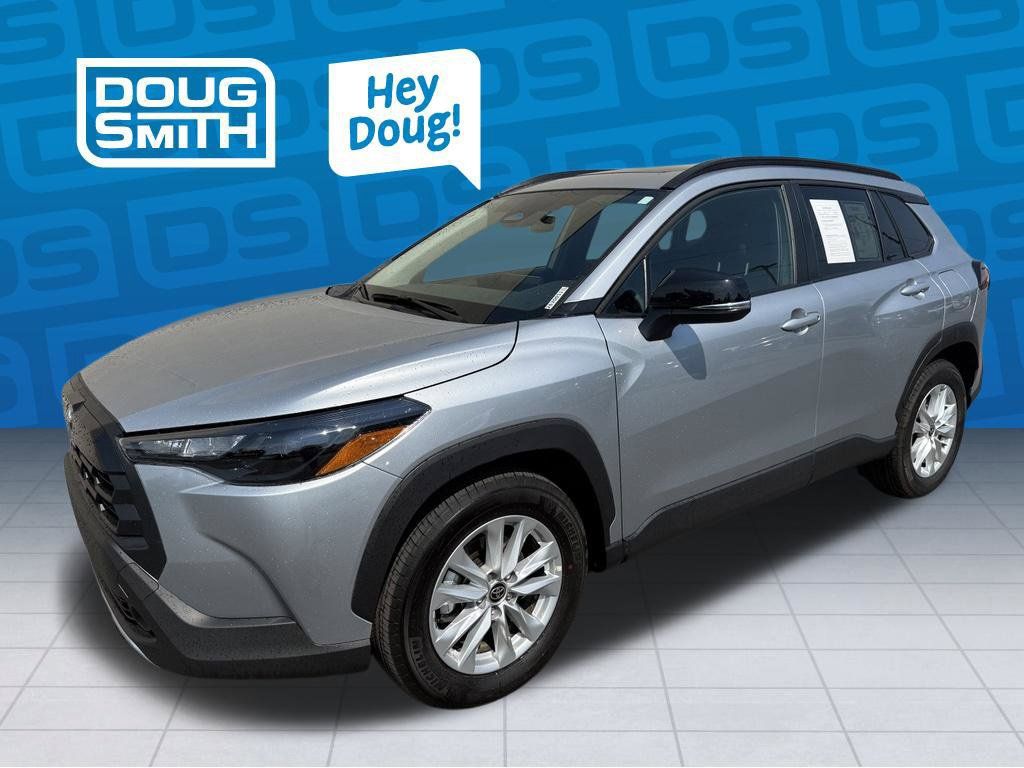 Used 2026 Toyota Corolla Cross LE w/ Moonroof Package AWD/4WD image 1