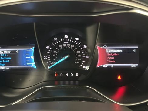 Used 2016 Ford Fusion SE FWD image 11